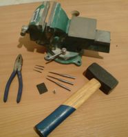 Spitze wechseln bei Steeldarts Werkzeug zum Spitze wechseln