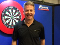 Magnus Caris erspielte sich am vierten Tag der Qualifying School im Januar 2015 die PDC-Tour-Karte