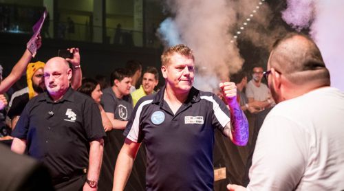 Christian Kallinger zieht nach seinem Auftaktsieg in die zweite Runde der Austrian Darts Open ein