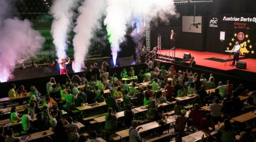 Dartfans in Wien bei den Austrian Darts Open 2017