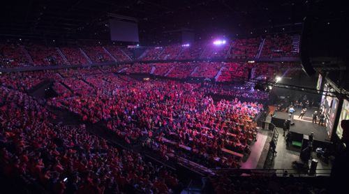 10000 Fans in der Ahoy Arena