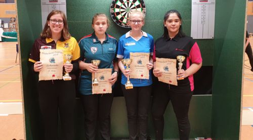 Julia Siek, Suzan Atas, Wiebke Riemann, Nicole Bouaraba