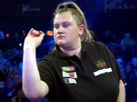 Beau Greaves ist amtierende Darts Weltmeisterin Darts Weltmeisterin Beau Greaves