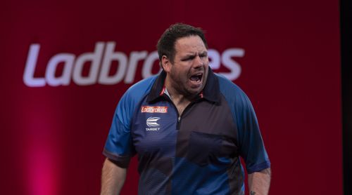 Adrian Lewis meldet sich zurück