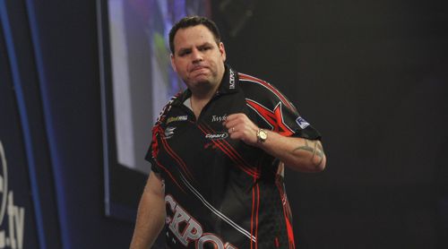 Adrian Lewis spaziert mit einem zu Null Sieg in das Achtelfinale der Darts WM 2017