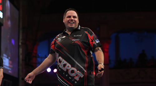 Adrian Lewis freut sich riesig über den Einzug in das Halbfinale des PDC World Matchplay 2017