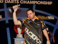 Adrian Lewis erhält als Vize-Weltmeister 150.000 £ und rückt auf den dritten Platz der Weltrangliste vor