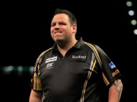 Adrian Lewis muss sich am 13. Spieltag der Premier League Darts in beiden Partien geschlagen geben