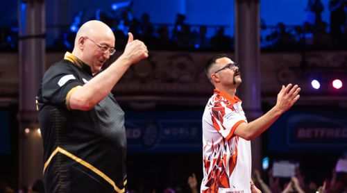 Andrew Gilding schmeißt Damon Heta aus dem World Matchplay