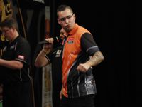 Benito van de Pas präsentiert sich auch in seiner dritten Grand Slam Partie stark und besiegt Adrian Lewis