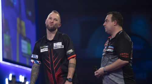 Danny Noppert schenkt eine Führung gegen Kim Huybrechts her