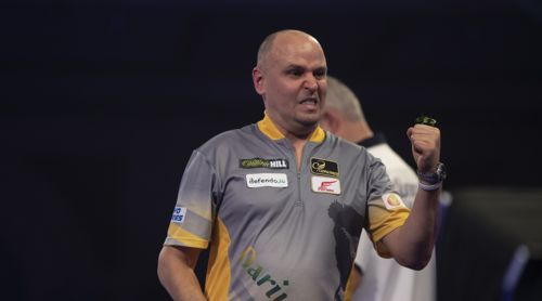 Darius Labanauskas besiegt Steve Beaton deutlich