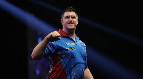 Daryl Gurney zieht in die zweite Runde des World Grand Prix ein