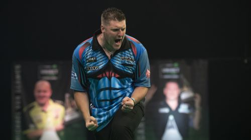 Daryl Gurney explodiert förmlich vor Freude