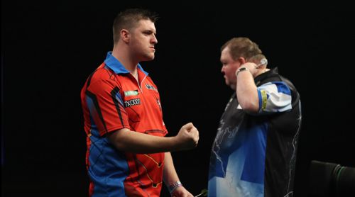 Daryl Gurney setzte sich im Halbfinale des World Grans Prix klar gegen John Henderson durch