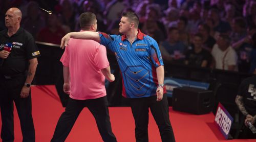 Daryl Gurney und Keegan Brown