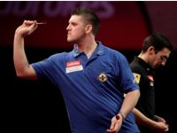 Daryl Gurney