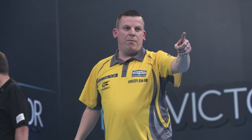 Dave Chisnall überstand die erste Runde des Masters 2019