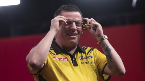 Dave Chisnall trägt ab sofort Brille