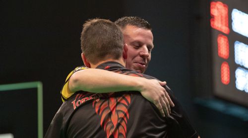 Dave Chisnall und Jonny Clayton Darts-EM