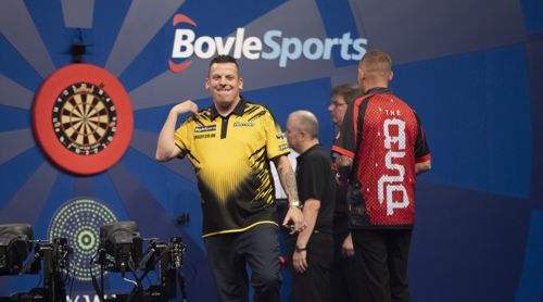 Dave Chisnall schlgt Nathan Aspinall