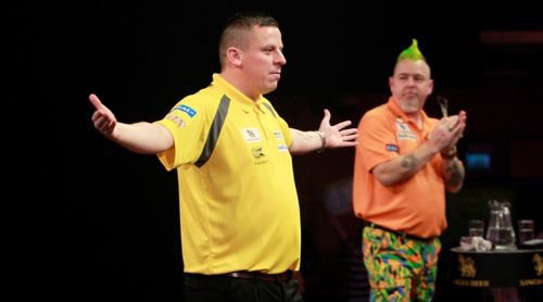 Dave Chisnall wirft den 9-Darter