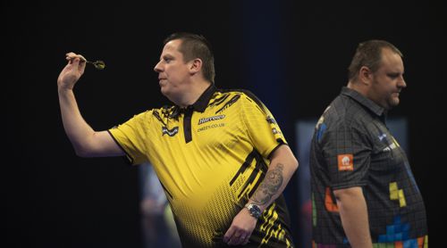 Dave Chisnall besiegt Ryan Joyce knapp