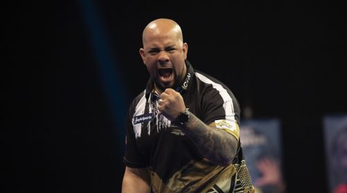 Devon Peterson setzt seine Siegesserie fort