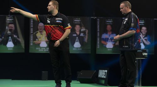 Dimitri Van den Bergh verpasst Glen Durrant den Whitewash