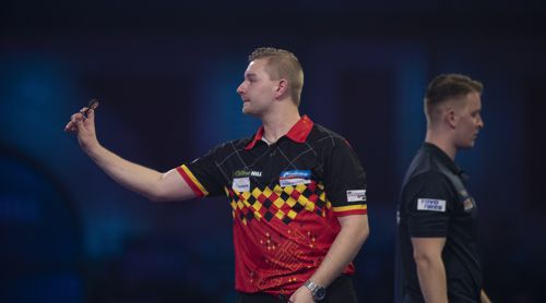 Dimitri Van den Bergh stark gegen Josh Payne