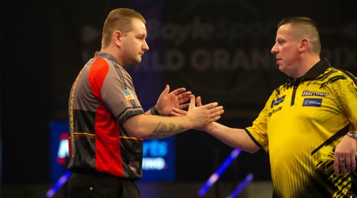Dimitri Van den Bergh 3:1 Dave Chisnall