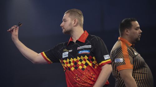 Dimitri Van den Bergh: Kantersieg gegen Jermaine Wattimena