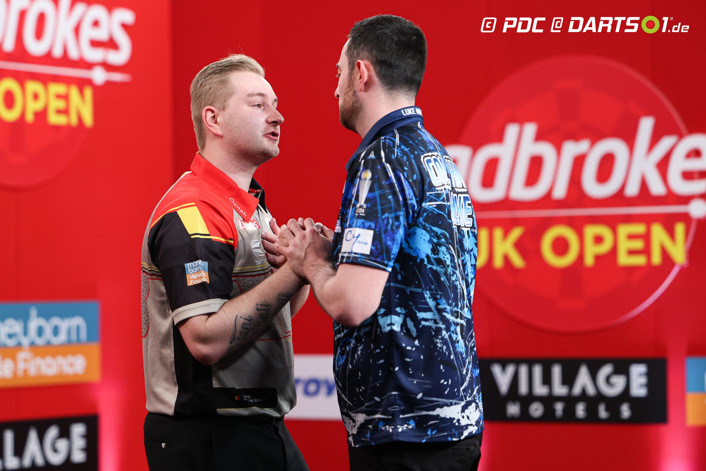 Dimitri Van den Bergh holt UK Open 2025