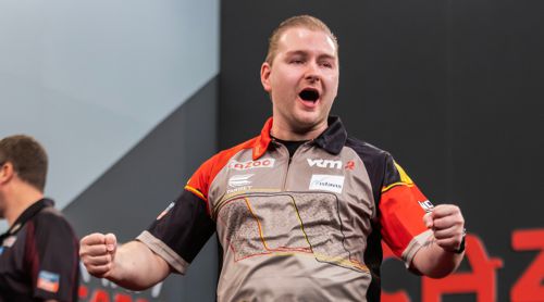 Dimitri Van den Bergh ist happy