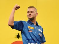 Dimitri van den Bergh gewinnt erneut gegen Gerwyn Price