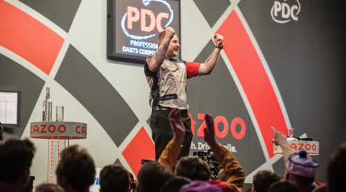 Dimitri Van den Bergh ist happy