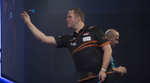 Dirk van Duijvenbode wirft Rob Cross aus der WM