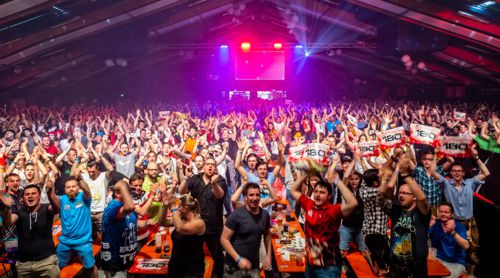 Die österreichischen Dartfans sind aus dem Häuschen