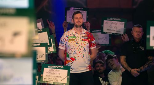 Florian Hempel läuft in den Alexandra Palace ein