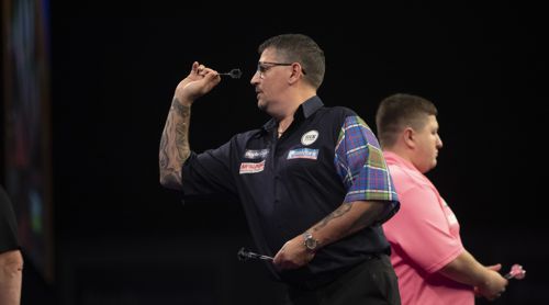 Gary Anderson und Keegan Brown