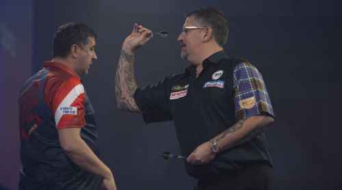 Gary Anderson genervt von Mensur Suljovic