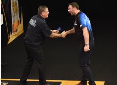Gary Anderson hat den Durchblick
