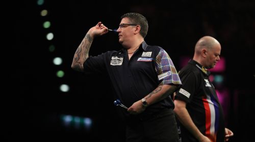Gary Anderson besiegt Raymond van Barneveld