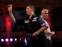 Gary Anderson wählte für die unklimatisierte Halle neue Darts mit besonders viel Grip