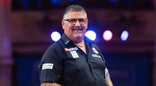 Gary Anderson rannte Luke Woodhouse nach der Pause davon