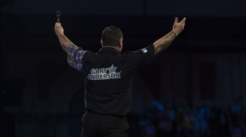 Gary Anderson von hinten fotografiert