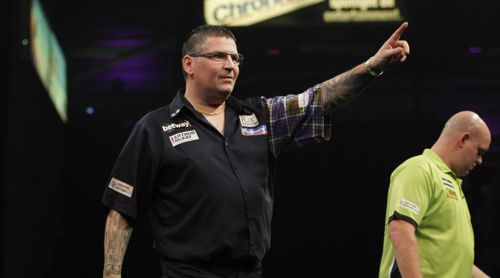 Gary Anderson und Michael van Gerwen trennen sich am ersten Spieltag der Premier League Darts unentschieden