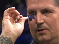 Nachdem Gary Anderson in der Vorwoche noch mit 8:7 gegen Adrian Lewis gewonnen hatte, lautete diesmal das Resultat genau anders herum