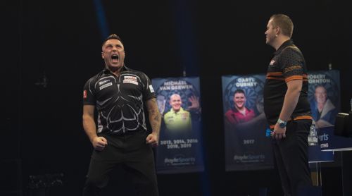 Gerwyn Price ohne Probleme gegen Dirk van Duijvenbode
