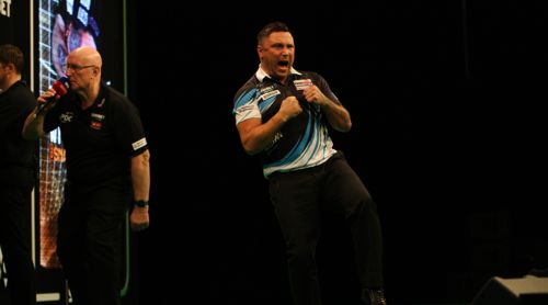 Gerwyn Price setzt seine Siegesserie in Dublin fort